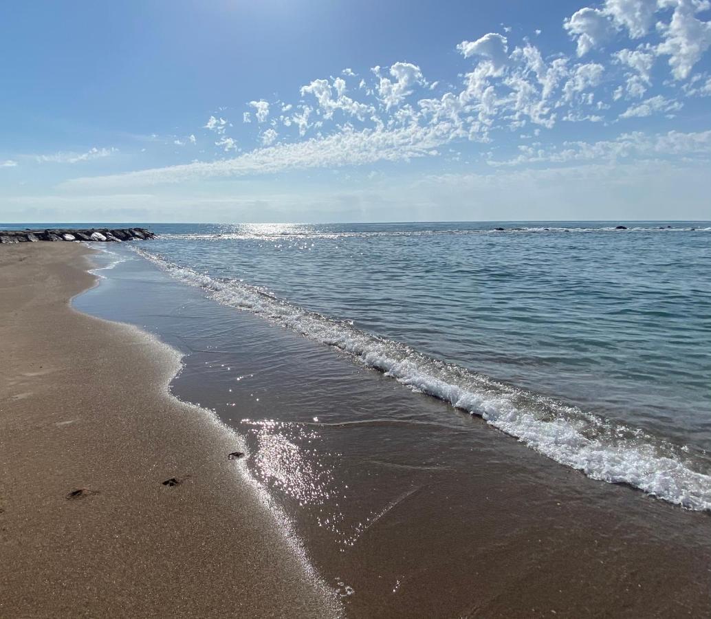 Casa Ibicenca En Benicasim A 3 Minutos De La Playa Lejlighed Benicàssim Eksteriør billede